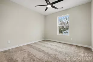 402 N Myrtle St, Gastonia, NC 28052 - Photo 11