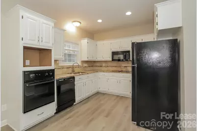 9101 Brightleaf Place, Charlotte, NC 28269 - Photo 7