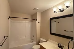 12026 Cheviott Hill Ln, Charlotte, NC 28213 - Photo 13