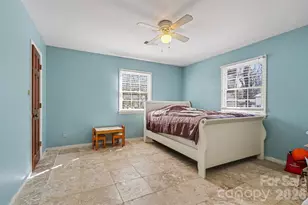 7144 Chapparall Ln, Charlotte, NC 28215 - Photo 21