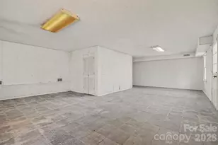 7144 Chapparall Ln, Charlotte, NC 28215 - Photo 27