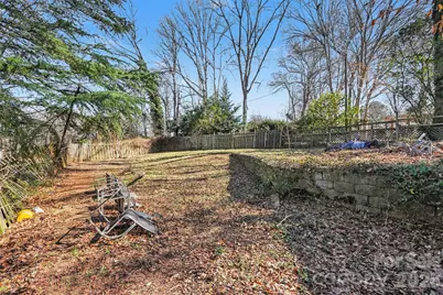 7144 Chapparall Lane, Charlotte, NC 28215 - Photo 31