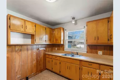 118 Rutledge Drive, Hendersonville, NC 28739 - Photo 17