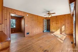 118 Rutledge Dr, Hendersonville, NC 28739 - Photo 7