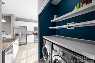 11123 Aprilia Ln, Cornelius, NC 28031 - Photo 9