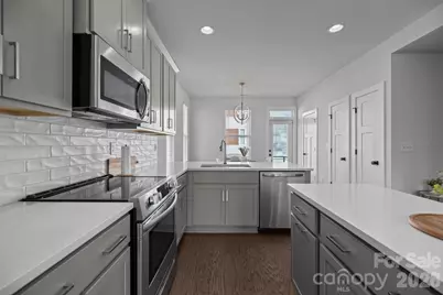 5011 York Park Lane, Charlotte, NC 28217 - Photo 7