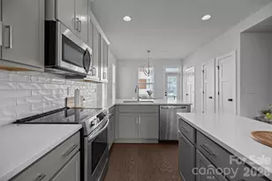 5011 York Park Ln, Charlotte, NC 28217 - Photo 7