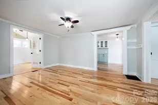 127 Shelburne Rd, Asheville, NC 28806 - Photo 7