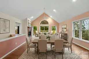 242 Carriage Summitt Way, Hendersonville, NC 28791 - Photo 5