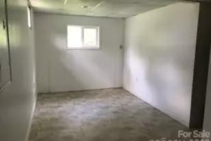 18 Smith Graveyard Rd, Asheville, NC 28806 - Photo 11