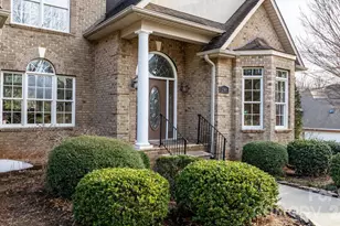 2301 Willow Creek Dr, Newton, NC 28658 - Photo 9