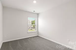 13 Caroline Vly Ln, Hendersonville, NC 28792 - Photo 15