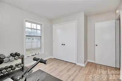 8729 Timbercrest Circle, Charlotte, NC 28226 - Photo 25