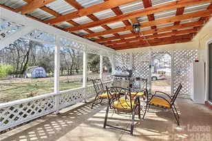 8729 Timbercrest Cir, Charlotte, NC 28226 - Photo 27