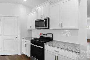 23 Ridgehaven Dr, Waynesville, NC 28786 - Photo 5