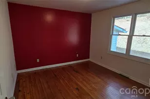 212 Old Dale Rd, Spruce Pine, NC 28777 - Photo 23