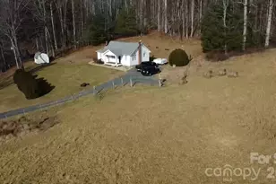 212 Old Dale Rd, Spruce Pine, NC 28777 - Photo 7