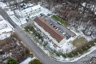 1055 19th St NE, Hickory, NC 28601 - Photo 19