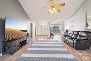 12408 Sandringham Pl, Charlotte, NC 28262 - Photo 7