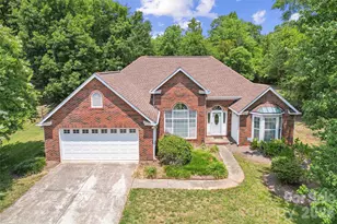 12408 Sandringham Pl, Charlotte, NC 28262 - Photo 1