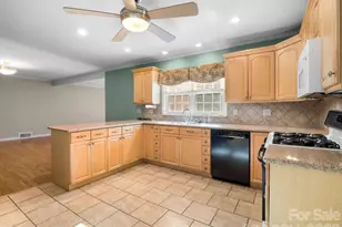 210 Laban's Ln, Lincolnton, NC 28092 - Photo 27