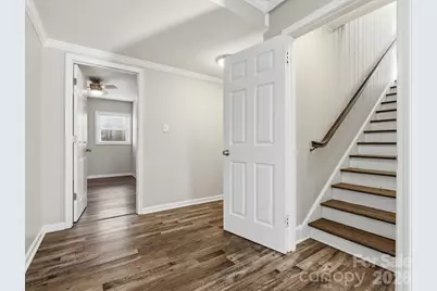 6801 Starcrest Drive, Charlotte, NC 28210 - Photo 19