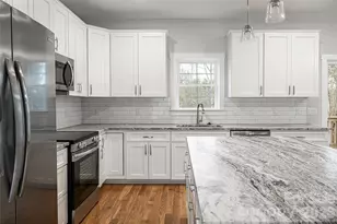 87 Locust Grove Rd, Weaverville, NC 28787 - Photo 5
