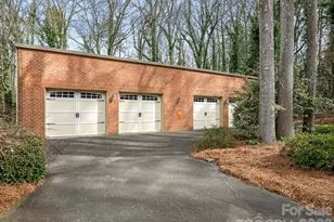 2750 Loch Ln, Charlotte, NC 28226 - Photo 39