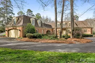 2750 Loch Ln, Charlotte, NC 28226 - Photo 7