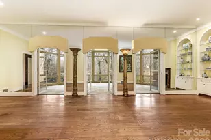 2750 Loch Ln, Charlotte, NC 28226 - Photo 13