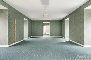 2750 Loch Ln, Charlotte, NC 28226 - Photo 35