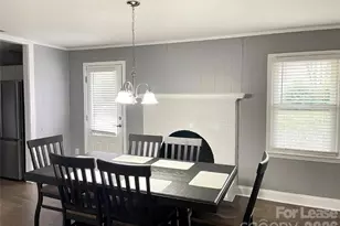 6226 Coach Hill Ln, Charlotte, NC 28212 - Photo 3