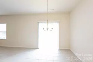 7604 Malden Park Dr, Charlotte, NC 28215 - Photo 5