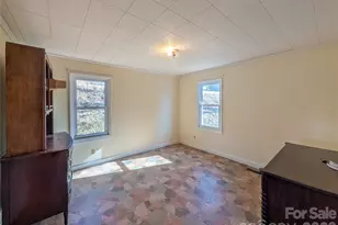 97 Tom Sparks Rd, Spruce Pine, NC 28777 - Photo 15