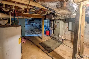 97 Tom Sparks Rd, Spruce Pine, NC 28777 - Photo 23