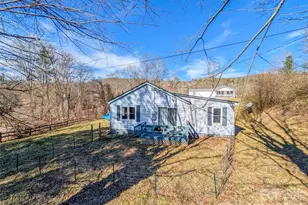 97 Tom Sparks Rd, Spruce Pine, NC 28777 - Photo 23