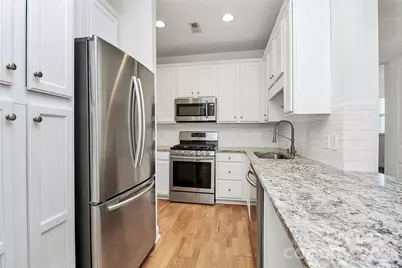 558 Oakland Avenue, Charlotte, NC 28204 - Photo 9