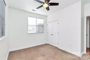 558 Oakland Ave, Charlotte, NC 28204 - Photo 15