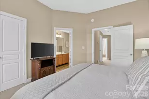 1049 Park West Dr, Charlotte, NC 28209 - Photo 21