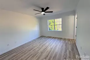 2109 Kyle Ct SE, Conover, NC 28613 - Photo 9