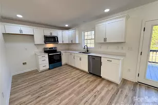 2109 Kyle Ct SE, Conover, NC 28613 - Photo 5