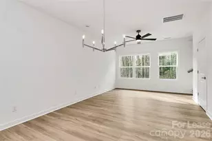 3956 Hager Dr, Charlotte, NC 28208 - Photo 5