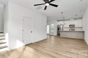 3956 Hager Dr, Charlotte, NC 28208 - Photo 7