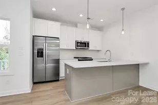 3956 Hager Dr, Charlotte, NC 28208 - Photo 3