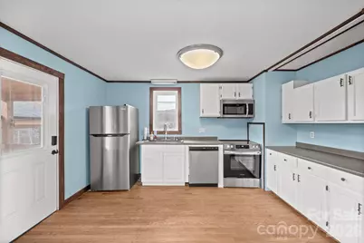 7400 Corn Hill Road, Connelly Springs, NC 28612 - Photo 5