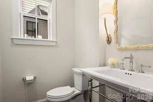 4107 Selwyn Walk Ct, Charlotte, NC 28209 - Photo 11