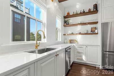 4107 Selwyn Walk Court, Charlotte, NC 28209 - Photo 5