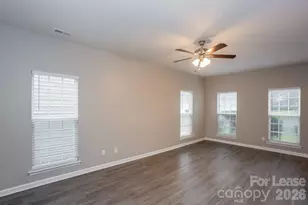 12013 Cheviott Hill Ln, Charlotte, NC 28213 - Photo 9