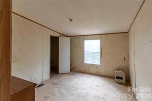 190 Pinewood Knoll Dr, Hendersonville, NC 28739 - Photo 9