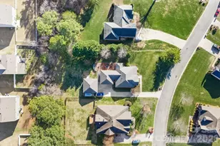 5244 Hickory Knoll Ln, Mount Holly, NC 28120 - Photo 7